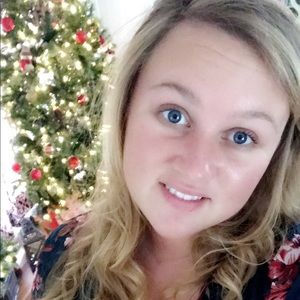 Meet your Posher, Kendra